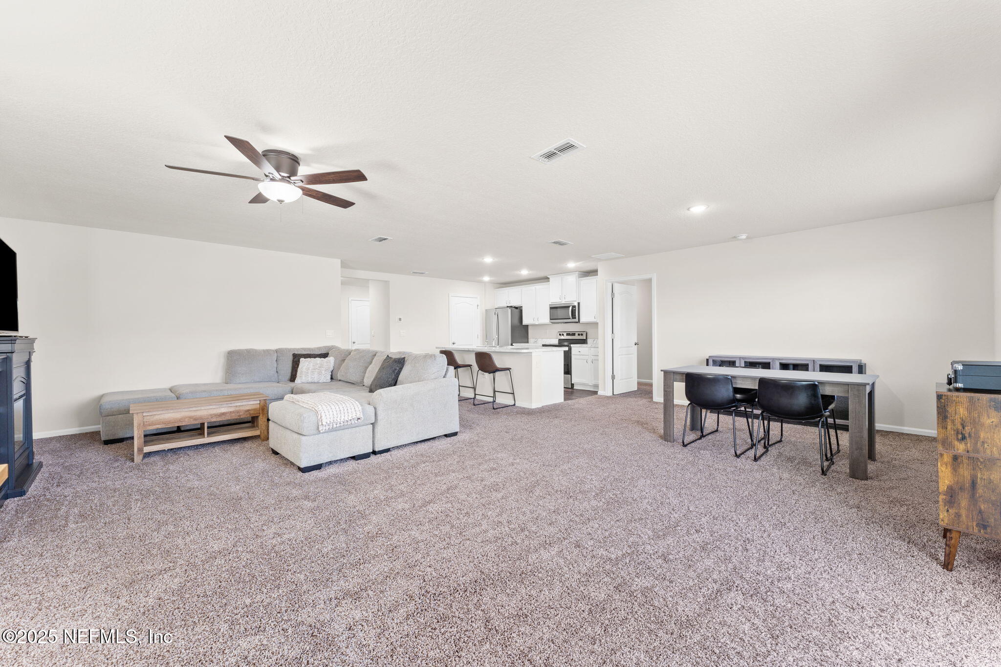 3426 LAWTON Place