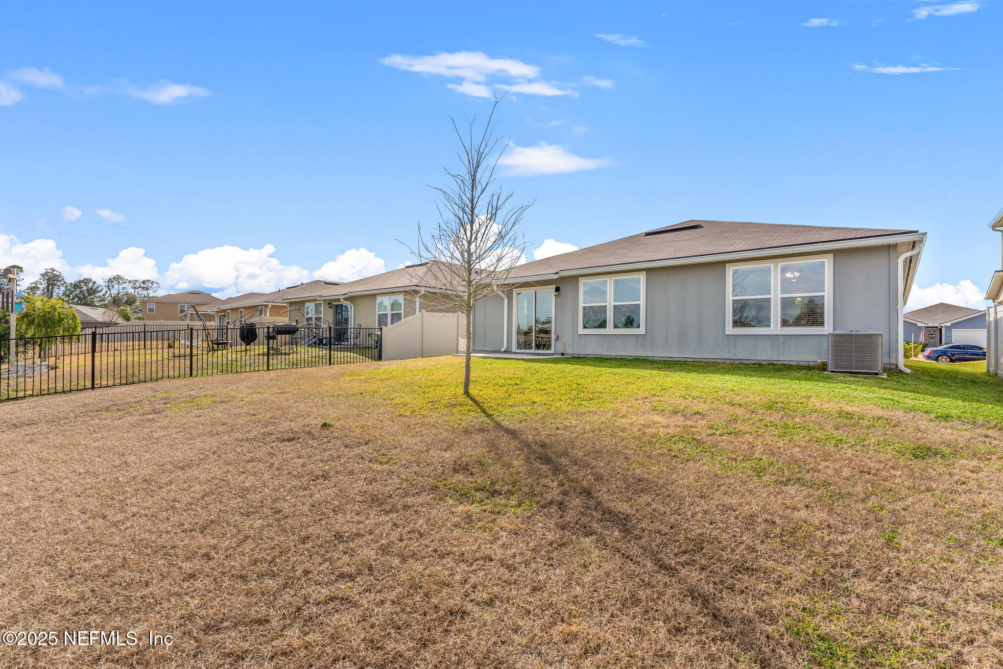 3426 LAWTON Place