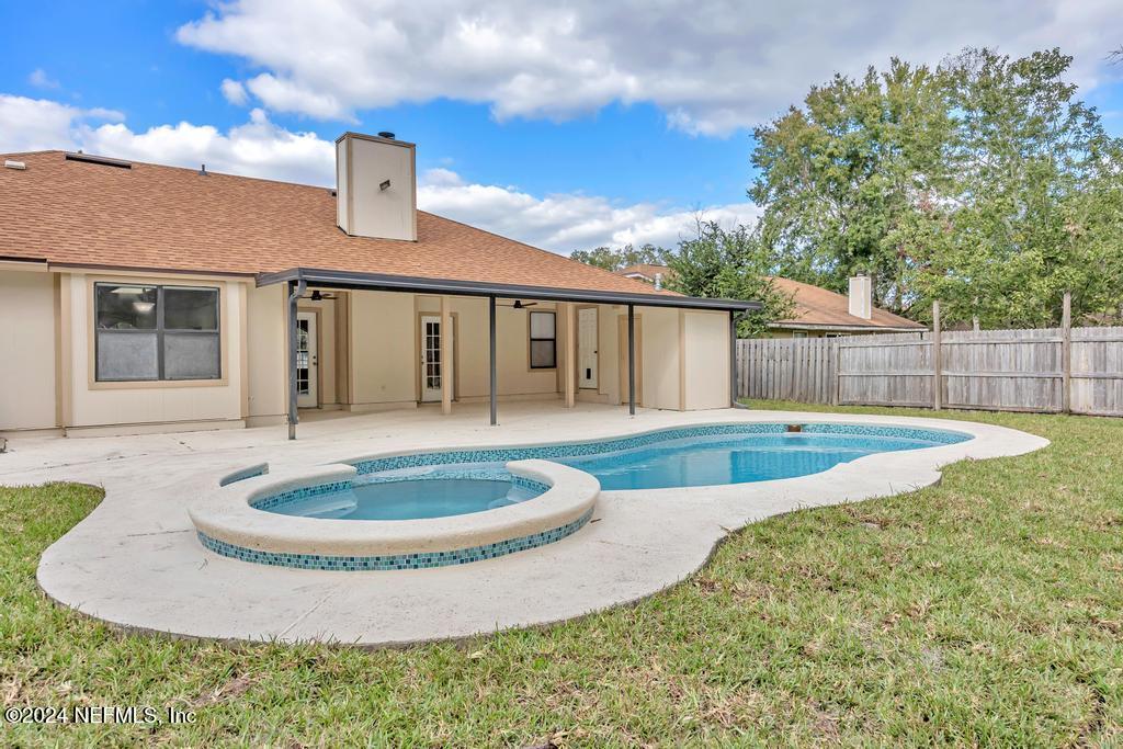 8234 SPENCERS TRACE Drive