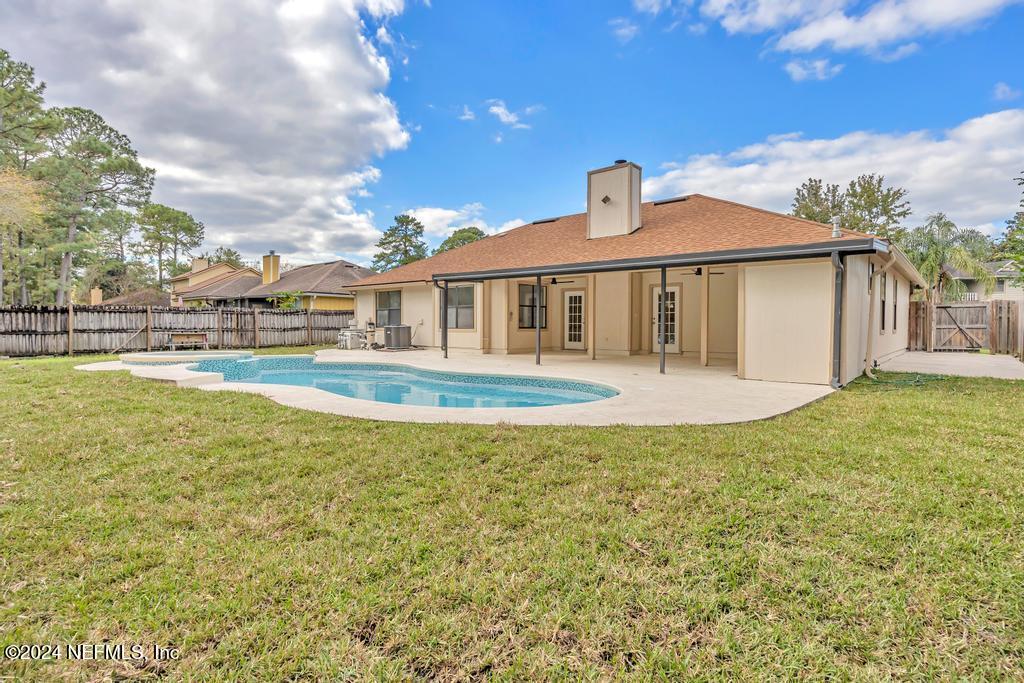 8234 SPENCERS TRACE Drive