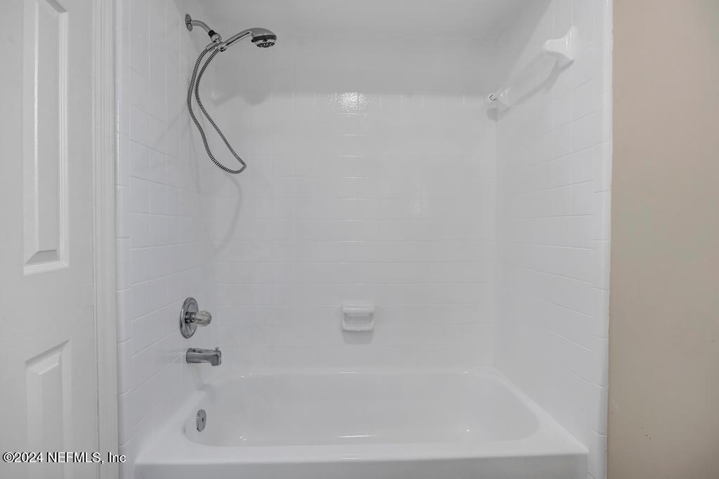 8234 SPENCERS TRACE Drive