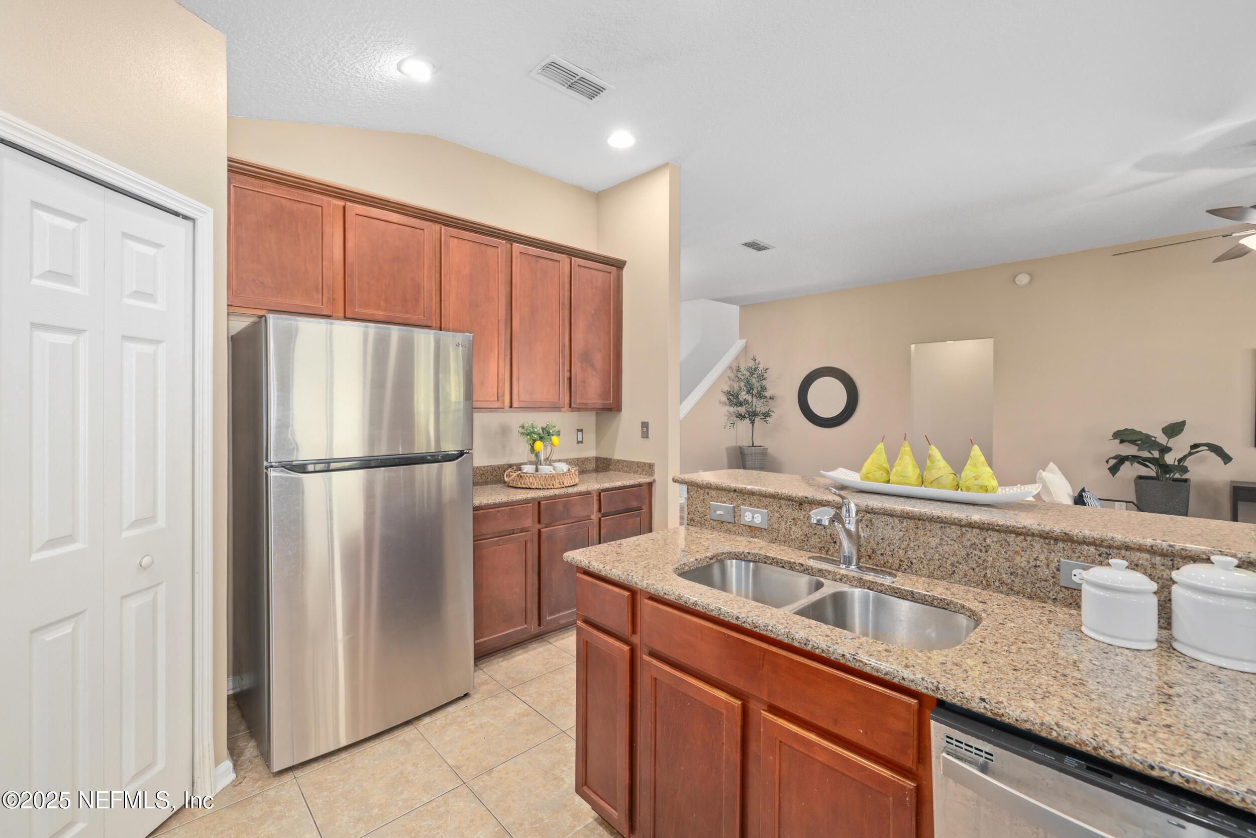 467 S ABERDEENSHIRE Drive, St. Johns