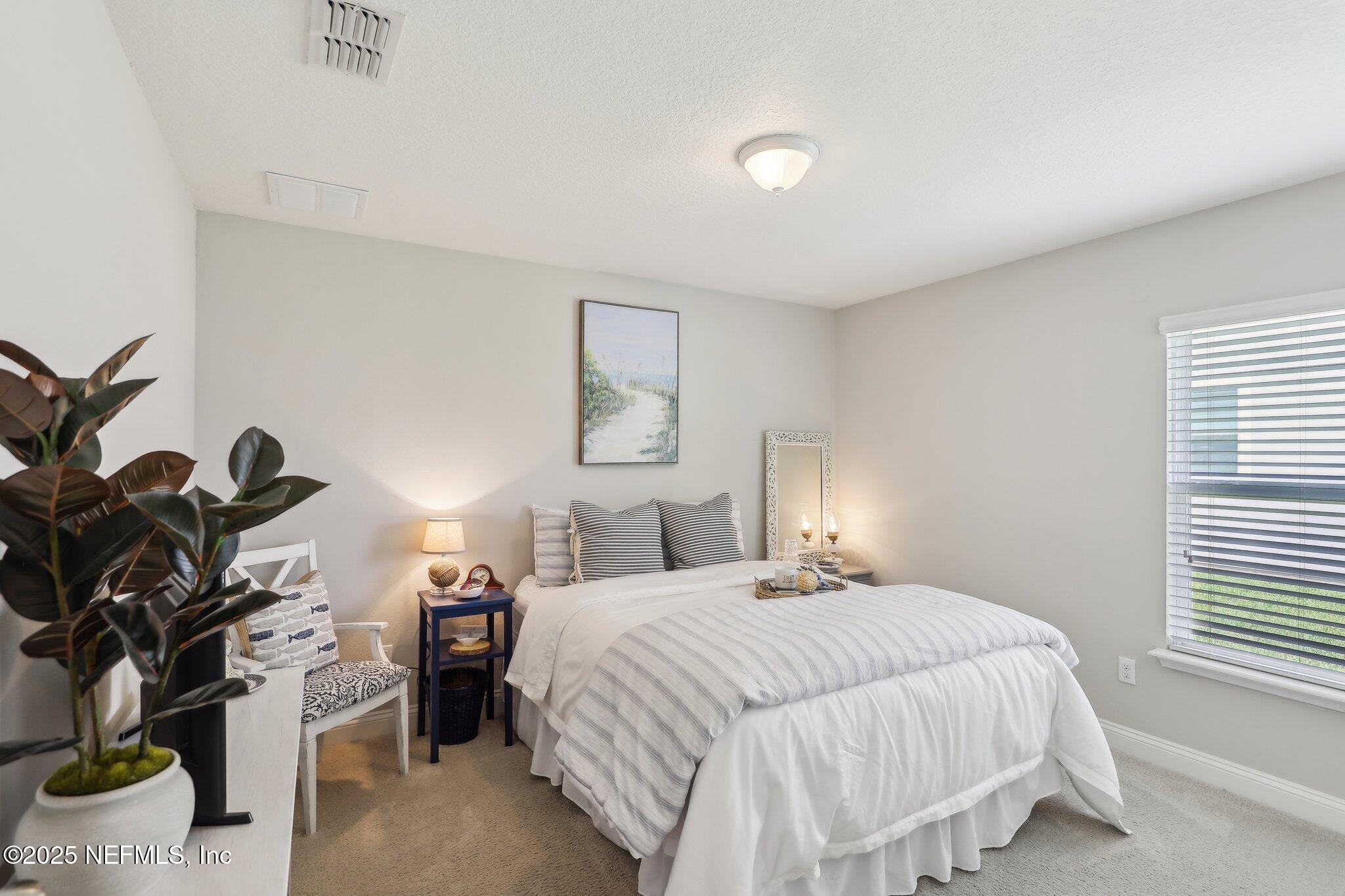 284 QUEEN VICTORIA Avenue, St. Johns