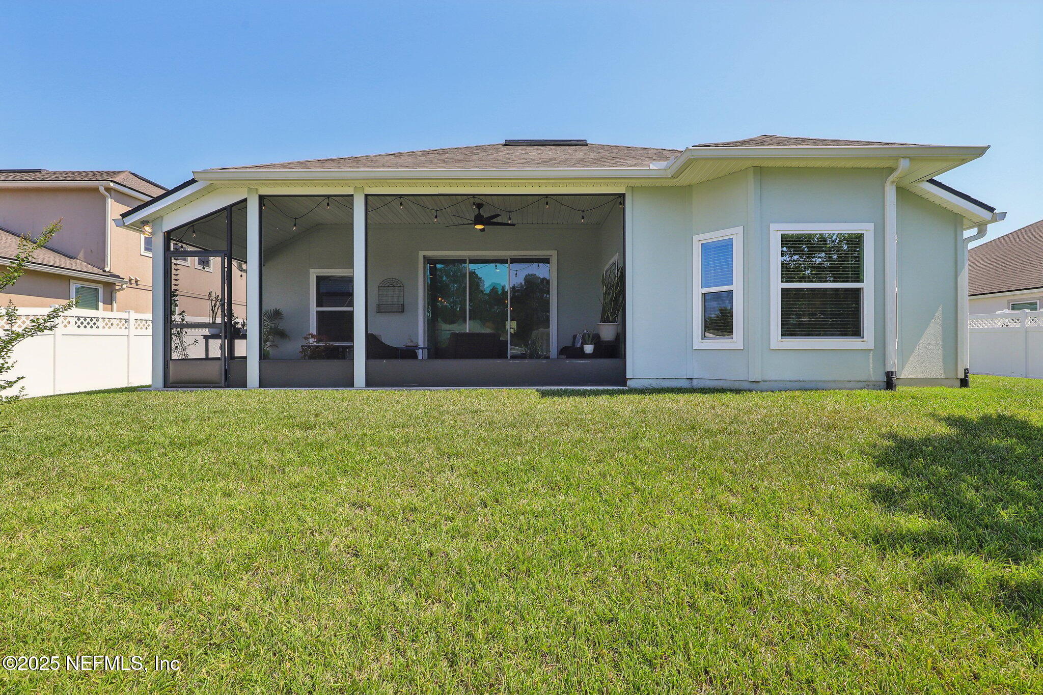 284 QUEEN VICTORIA Avenue, St. Johns