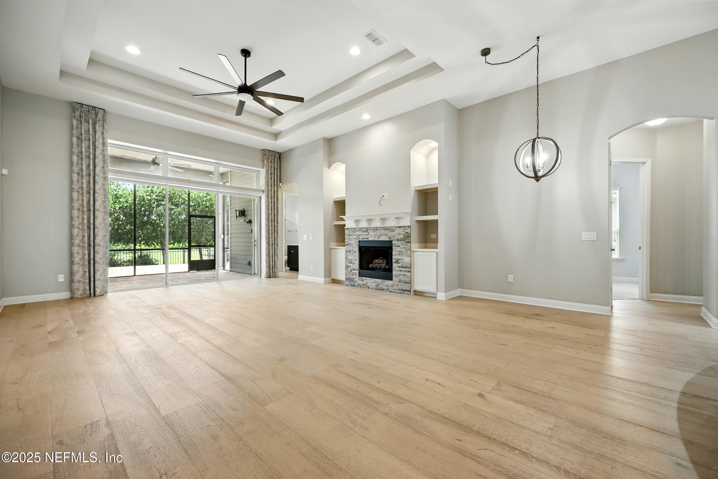 38 KING PALM Court