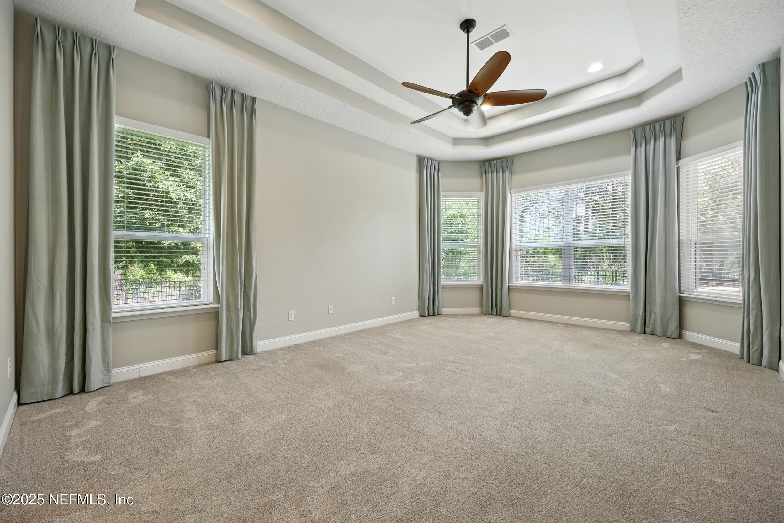 38 KING PALM Court