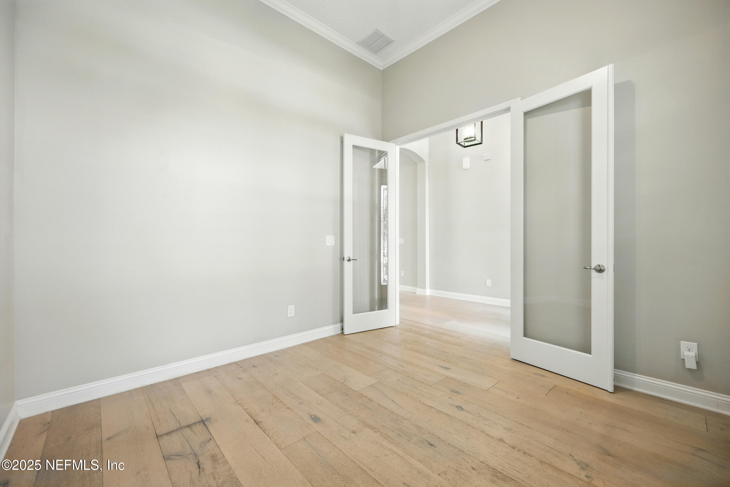 38 KING PALM Court