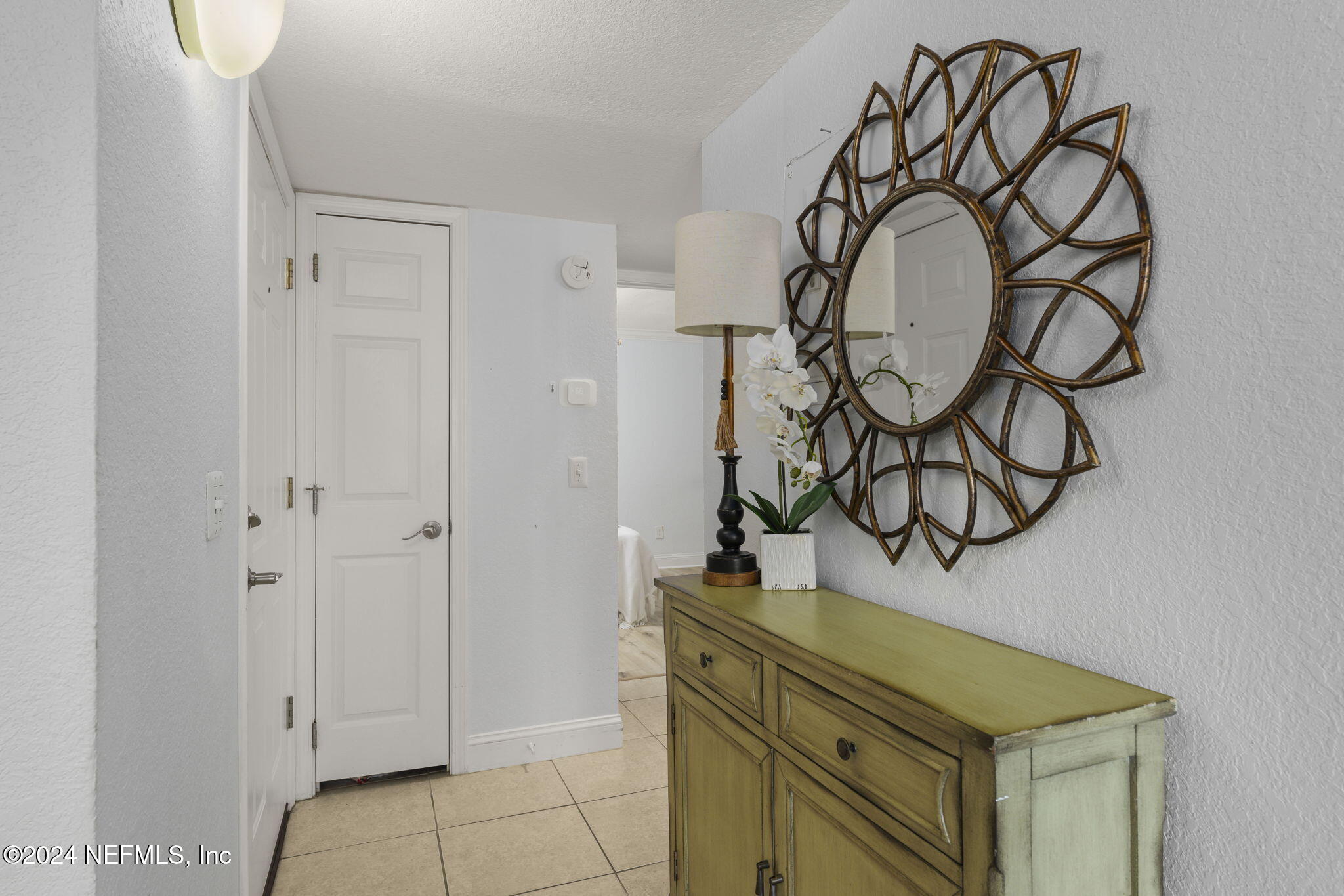 858 SHORELINE Circle