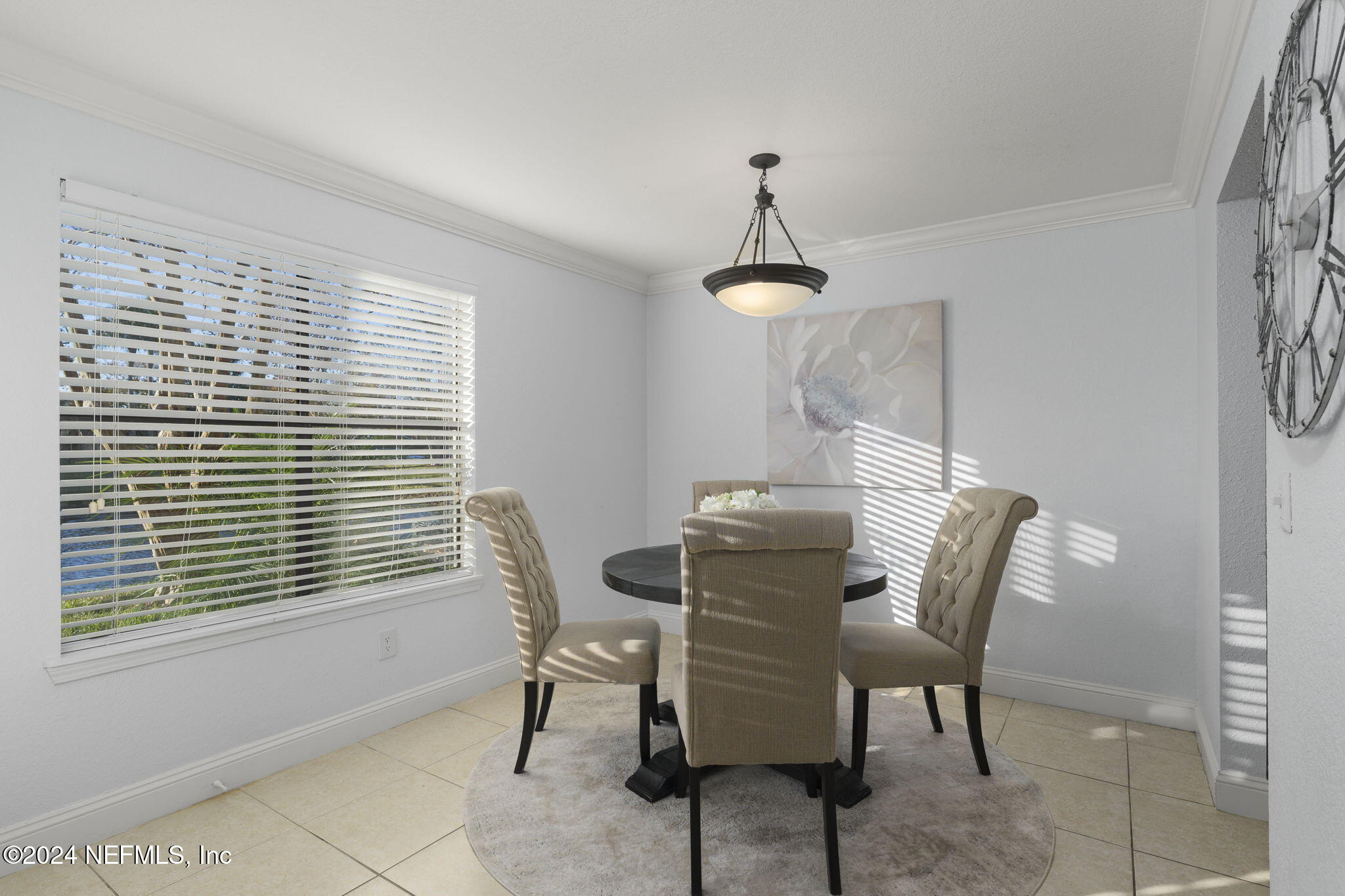 858 SHORELINE Circle