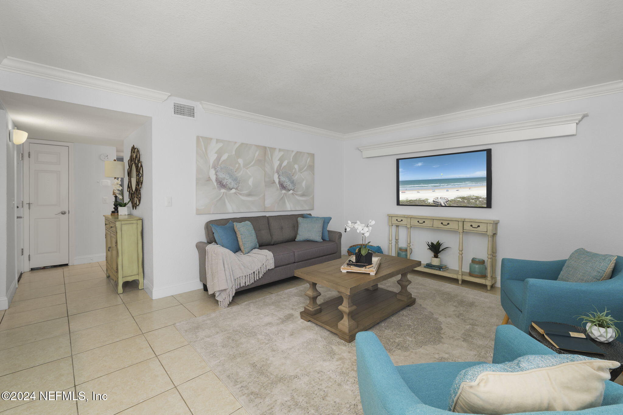 858 SHORELINE Circle
