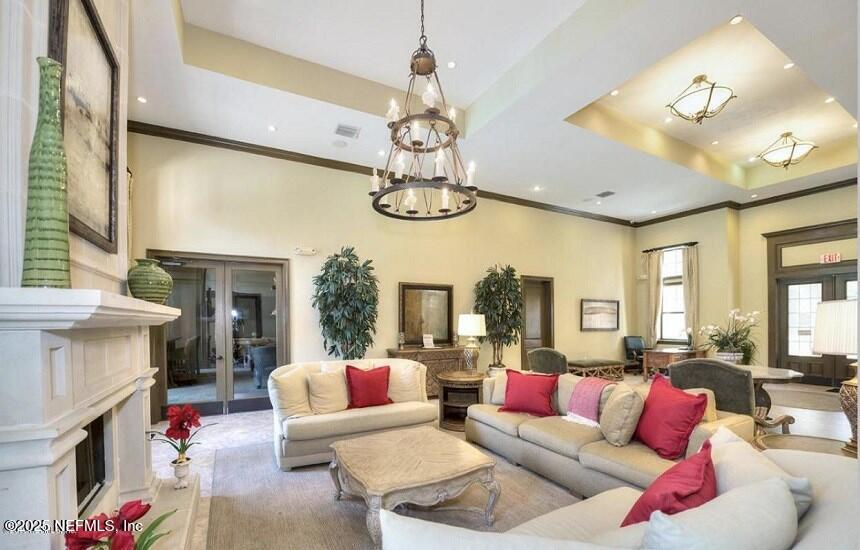 858 SHORELINE Circle
