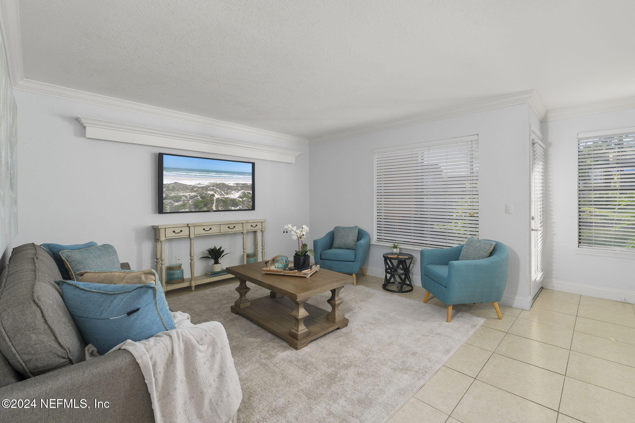 858 SHORELINE Circle