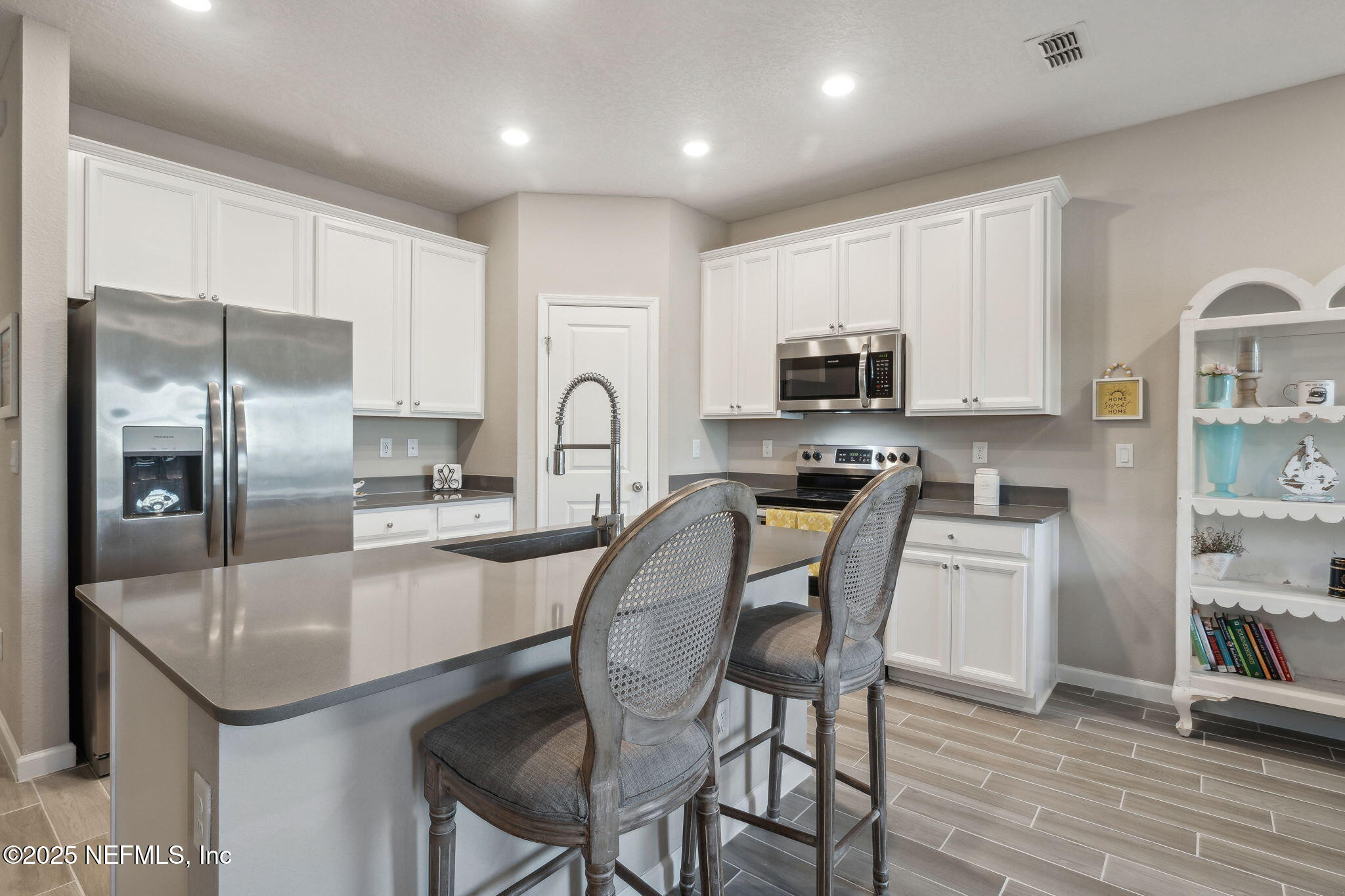 491 BORACAY Circle, St. Johns