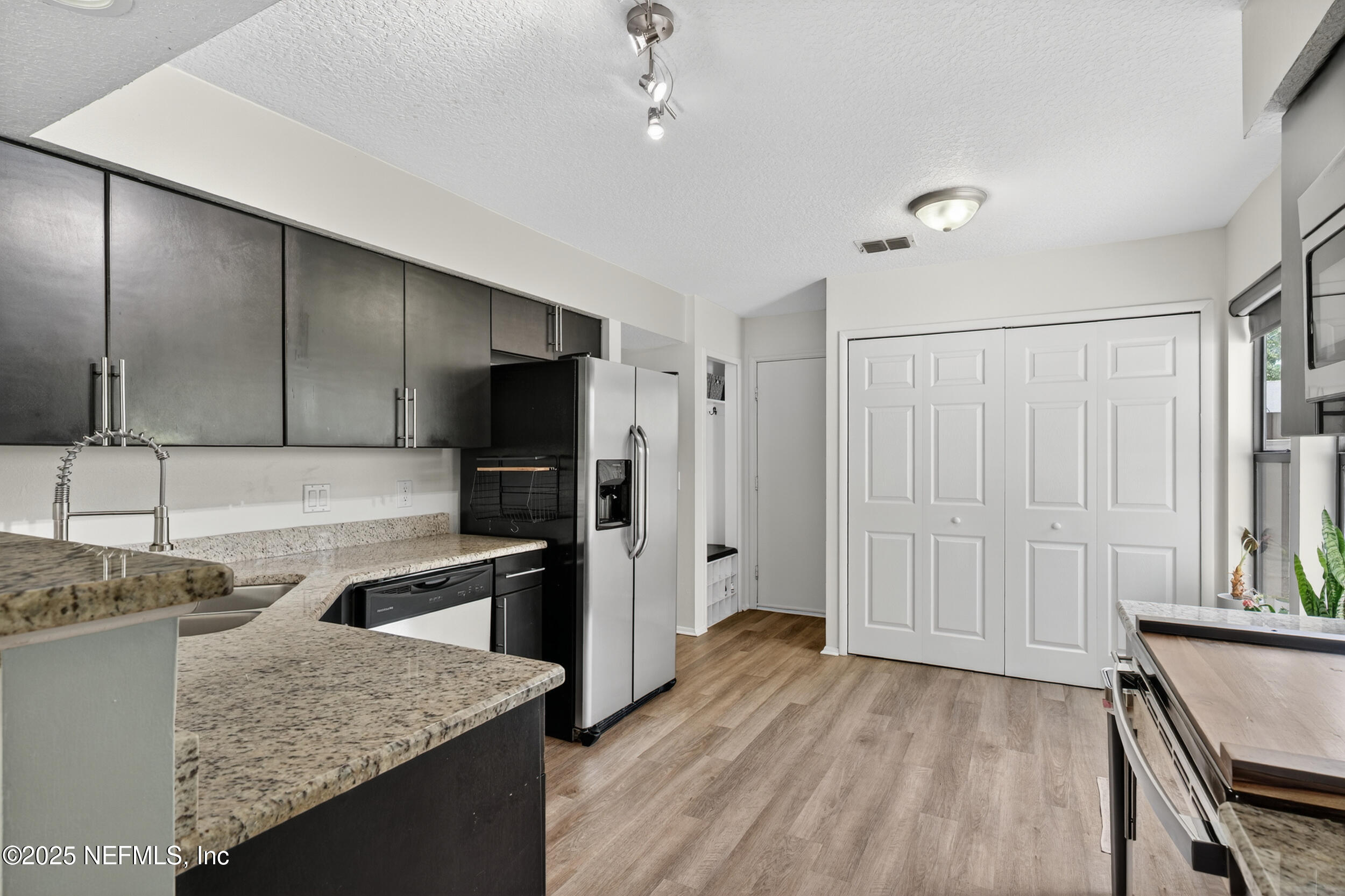 3577 HAMPTON GLEN Place