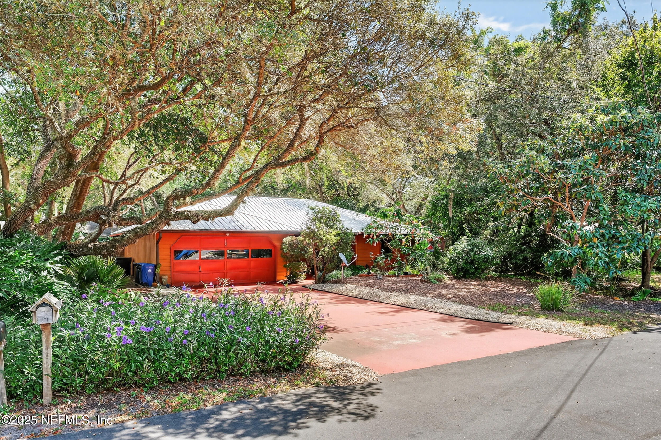 137 LOBELIA Road, St. Augustine