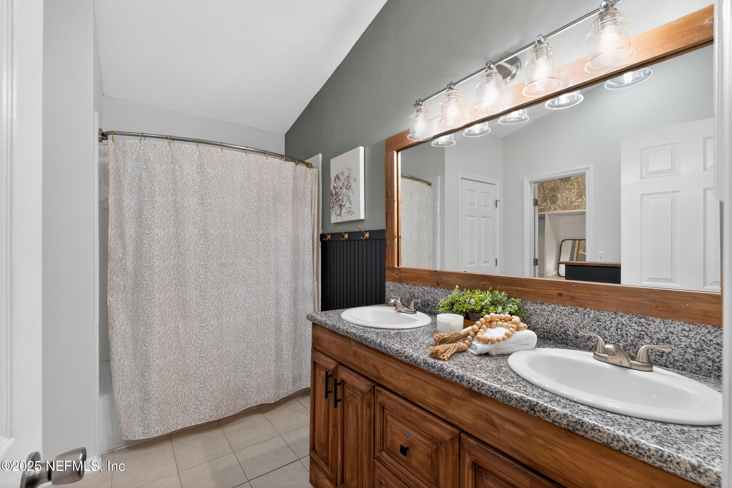 11214 BENTLEY TRACE Lane E