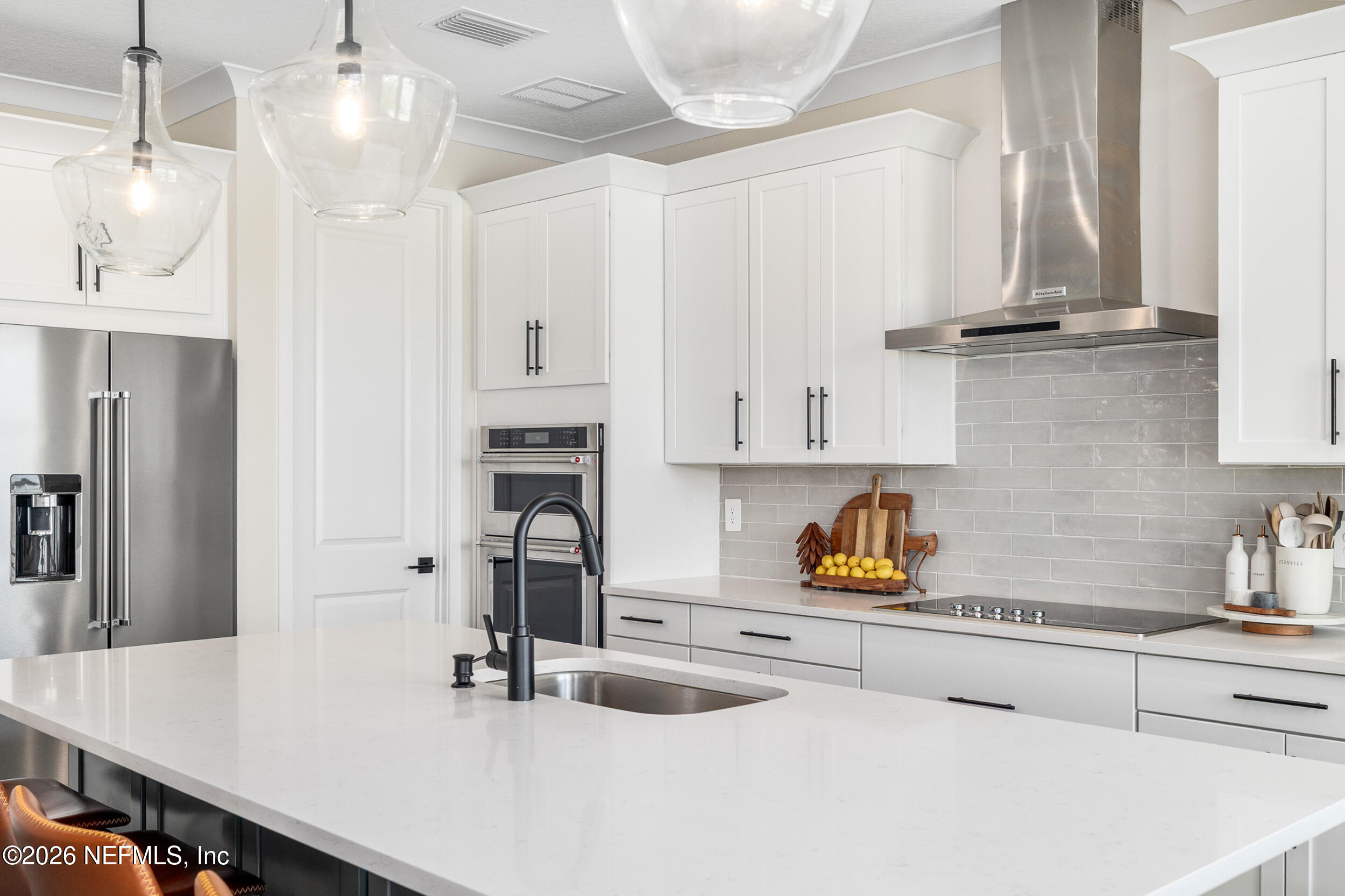 6416 TIMBERDALE Avenue