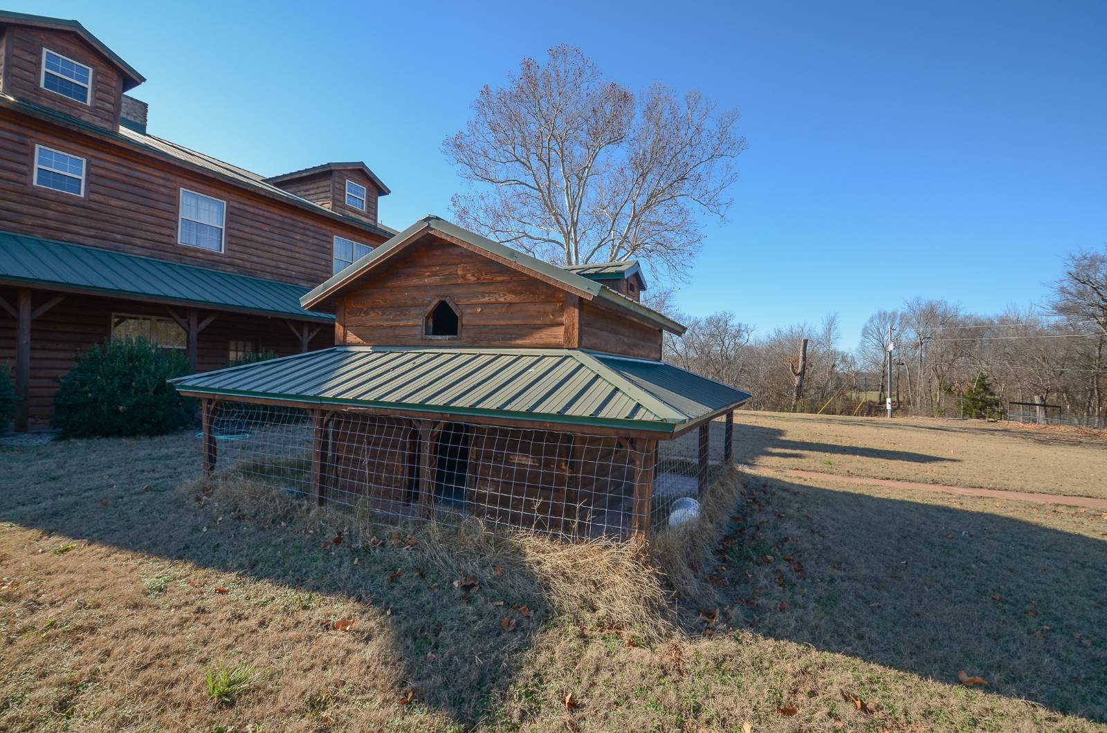 39111 S Highway 82
