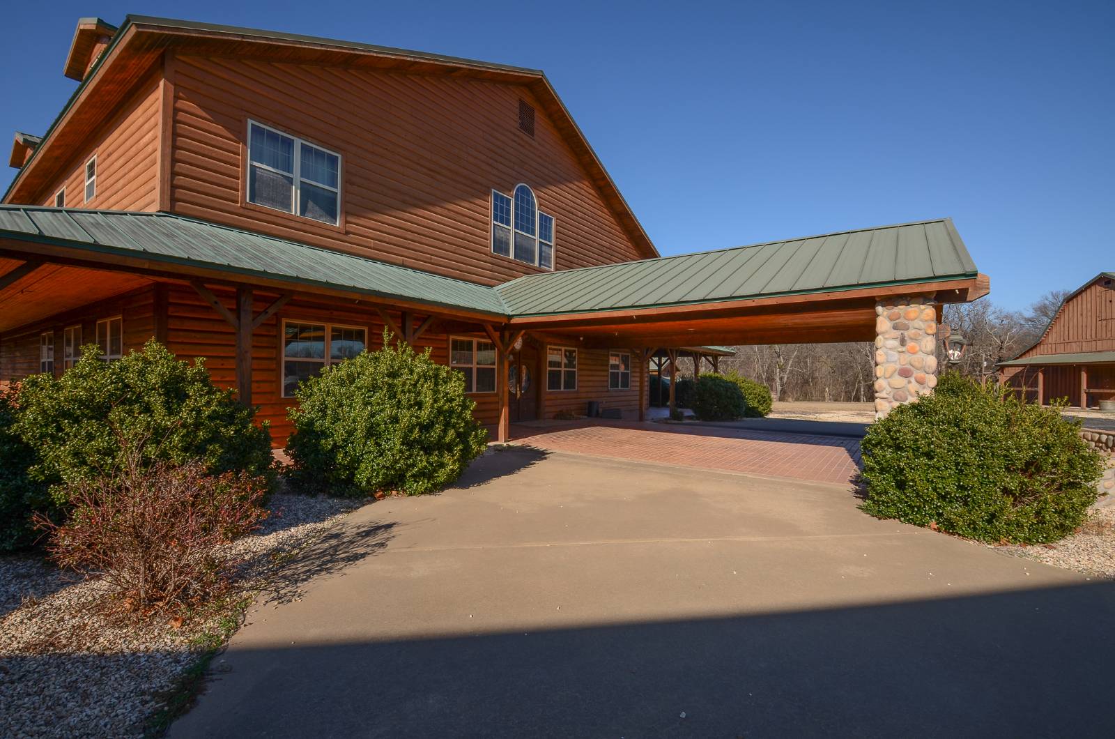 39111 S Highway 82