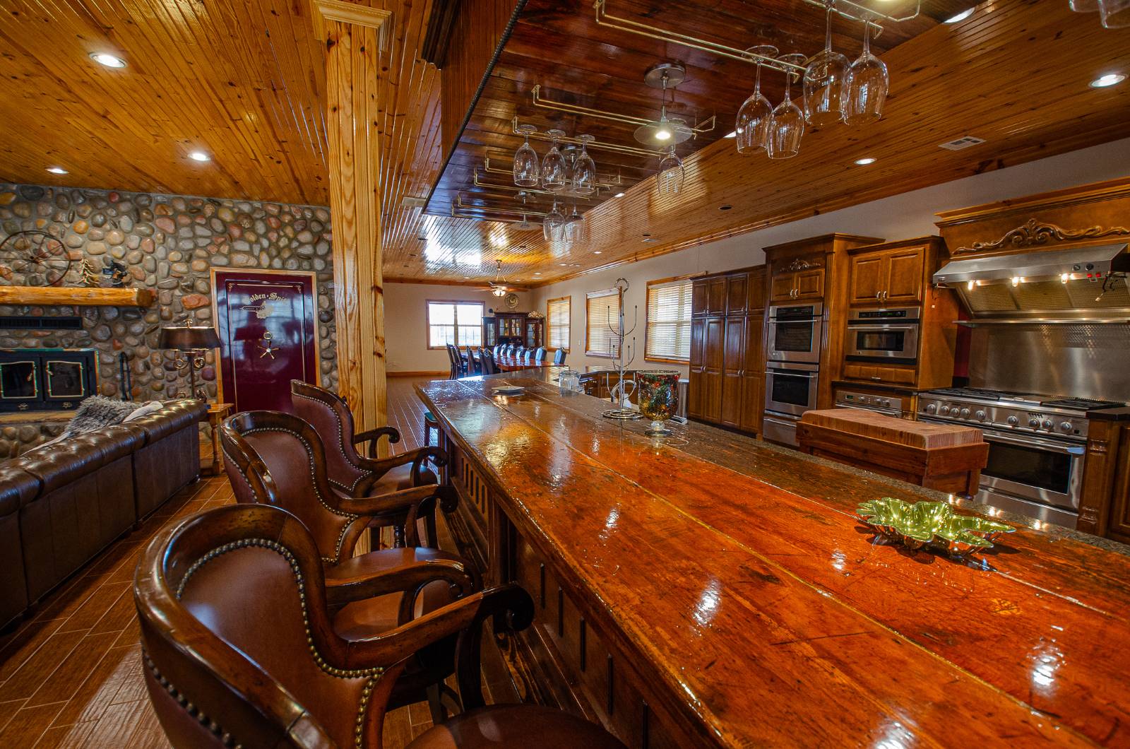 39111 S Highway 82