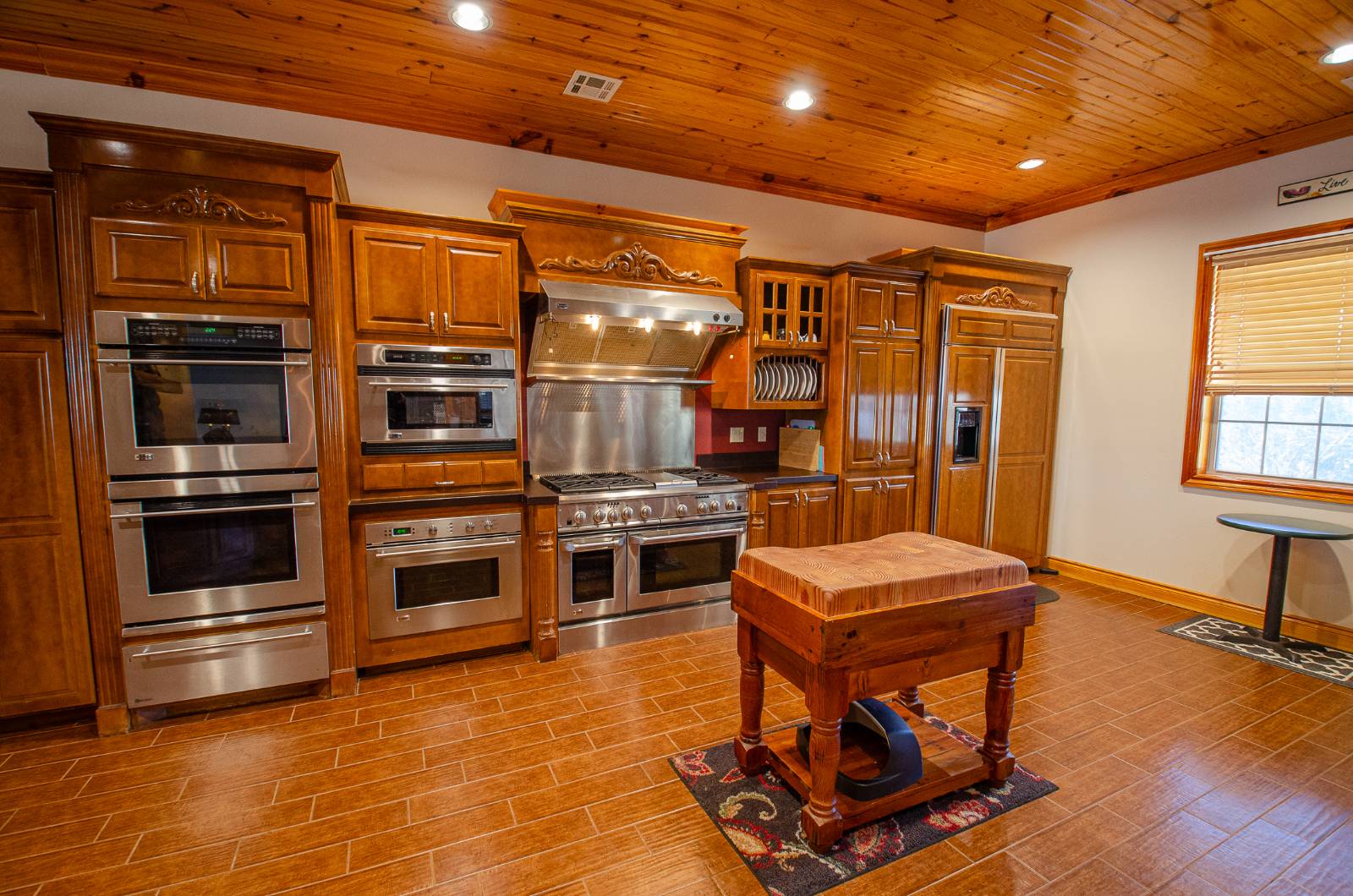 39111 S Highway 82