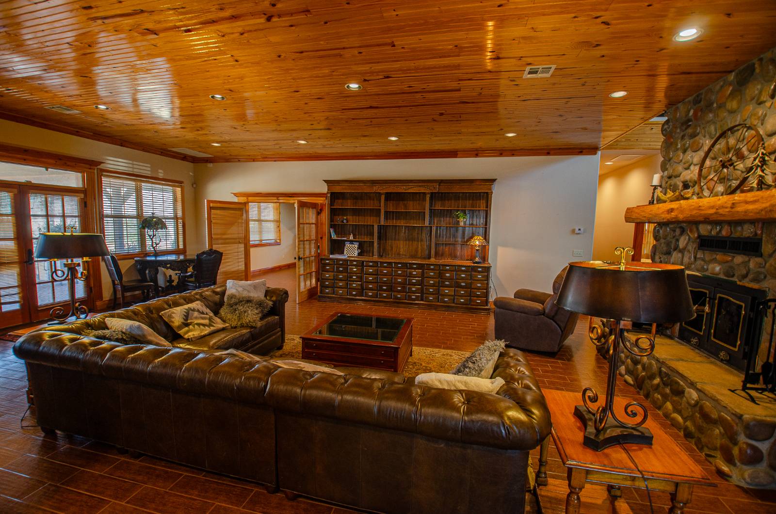 39111 S Highway 82