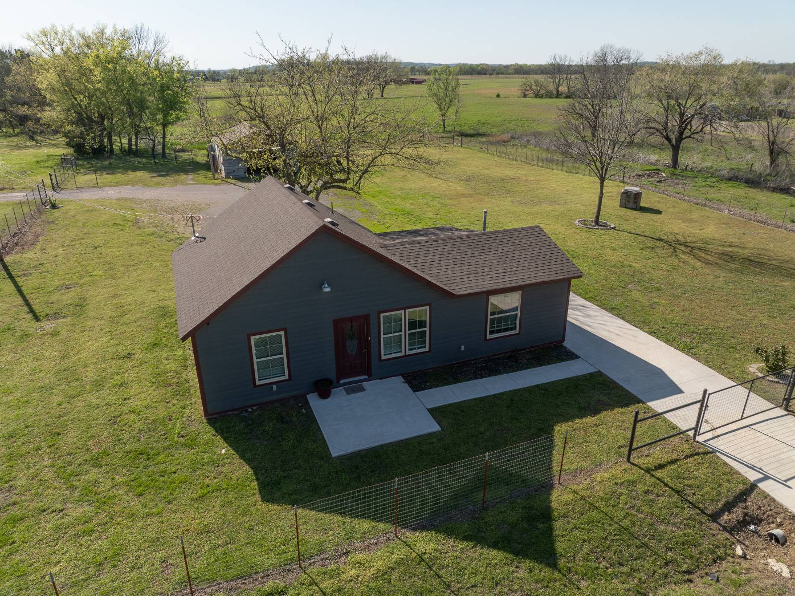 206 Lee Ave