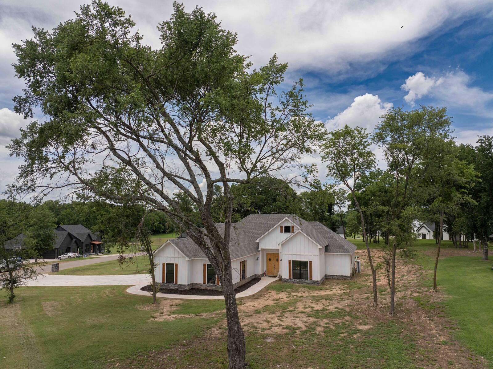 3817 E 482 Lane