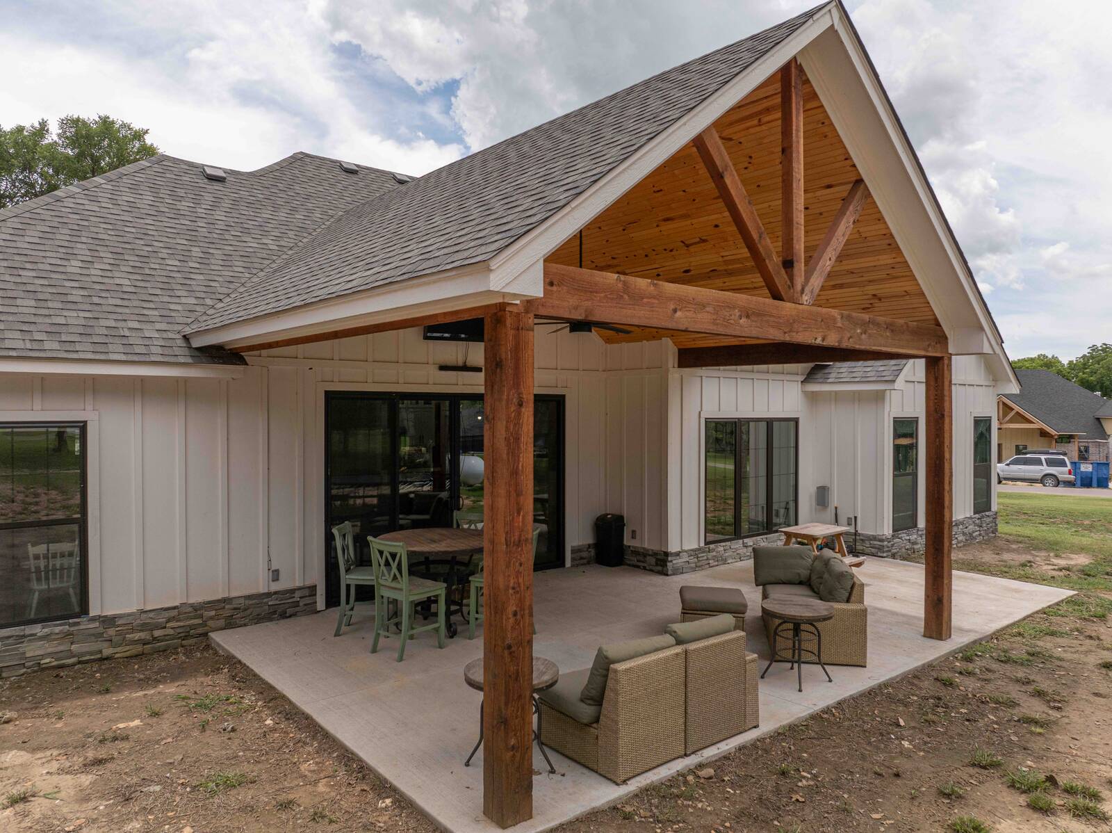 3817 E 482 Lane