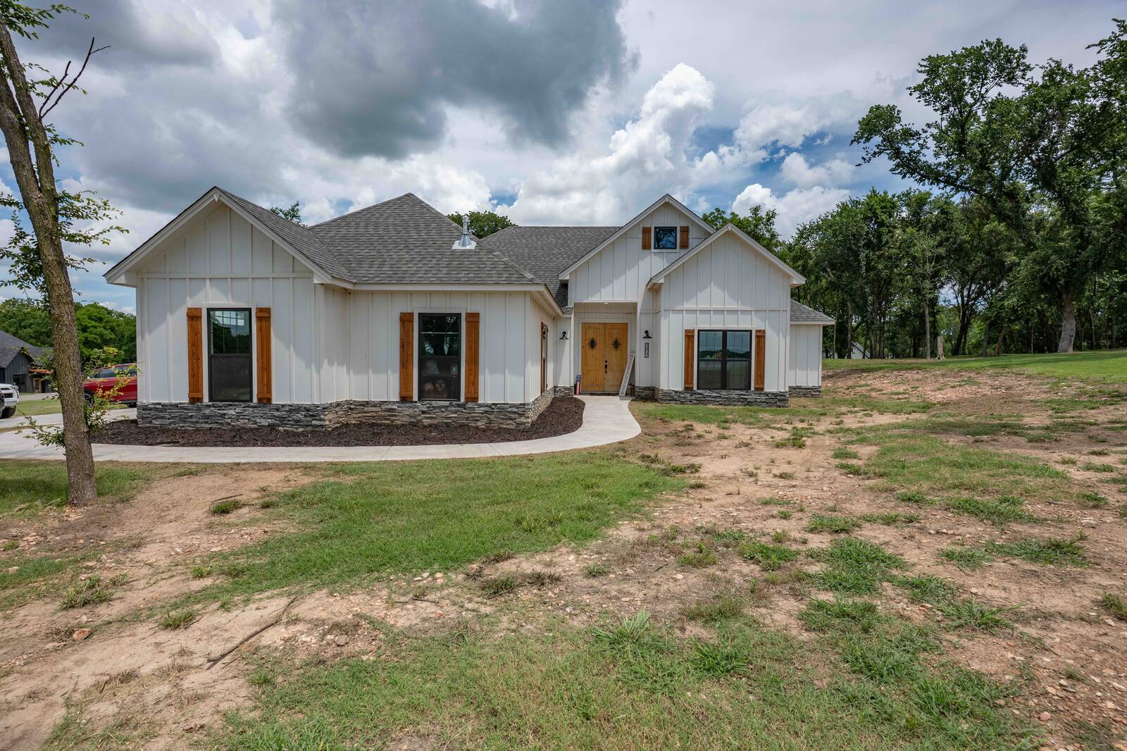 3817 E 482 Lane