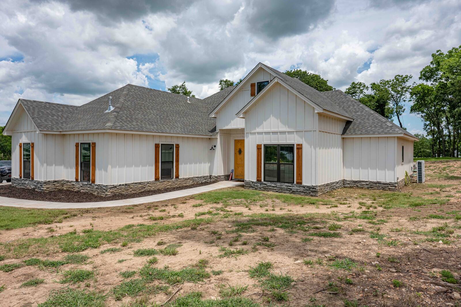 3817 E 482 Lane