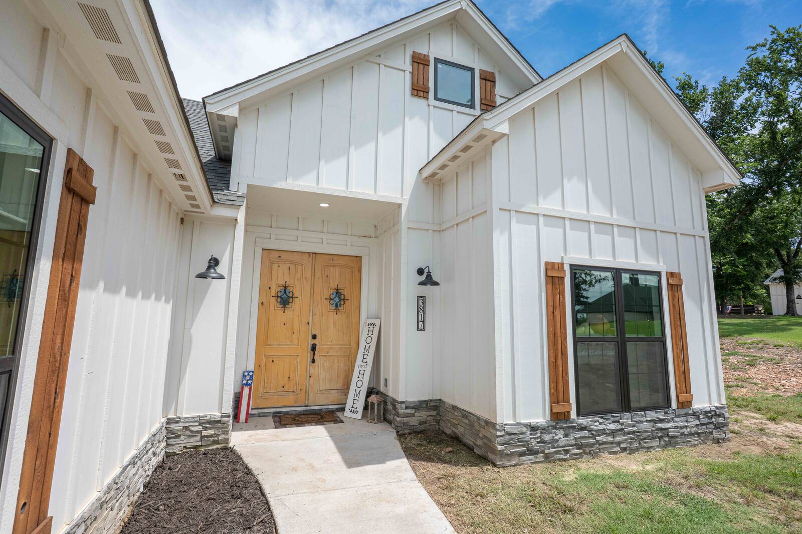 3817 E 482 Lane