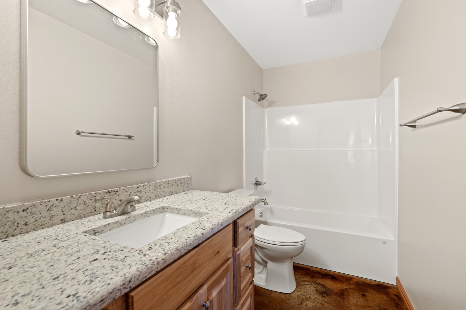 1415 W Mulberry St.