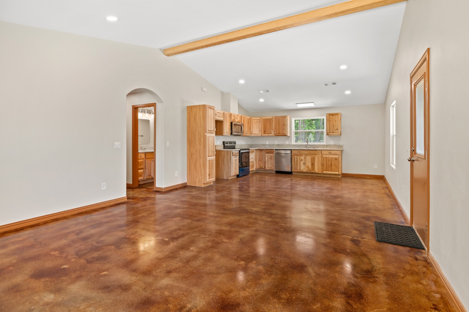 1415 W Mulberry St.