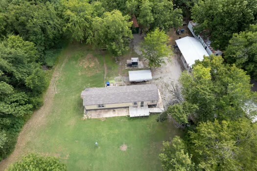 1489 Forest Ln