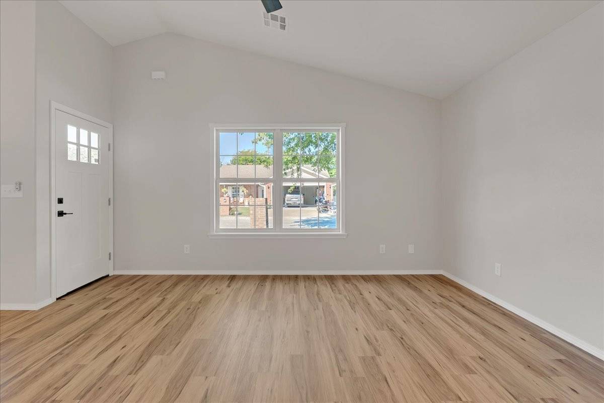 107 Elmwood Ave