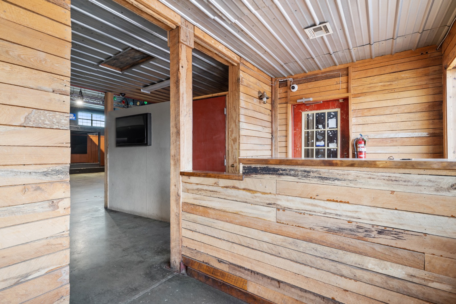 9125 W Highway 70