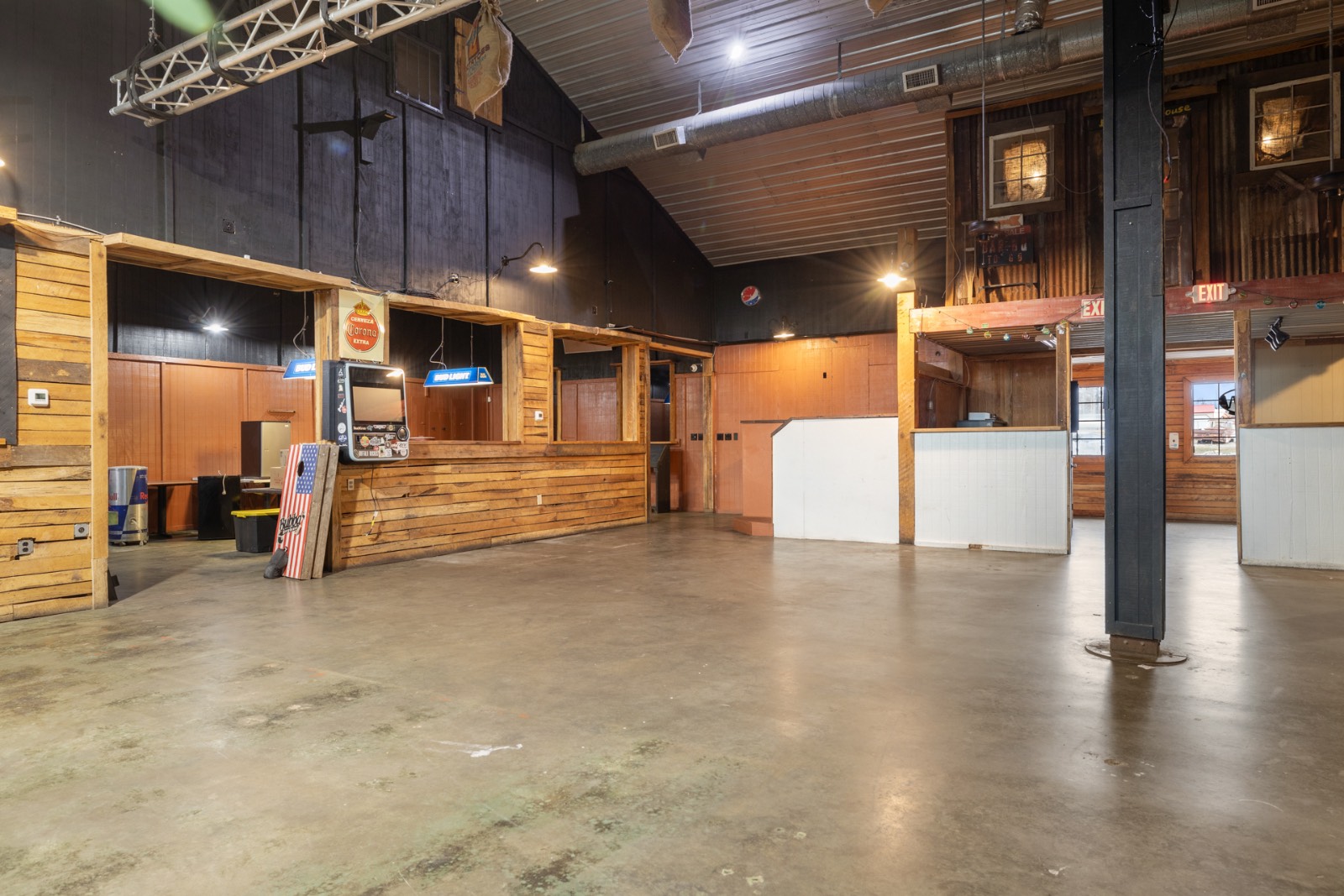 9125 W Highway 70