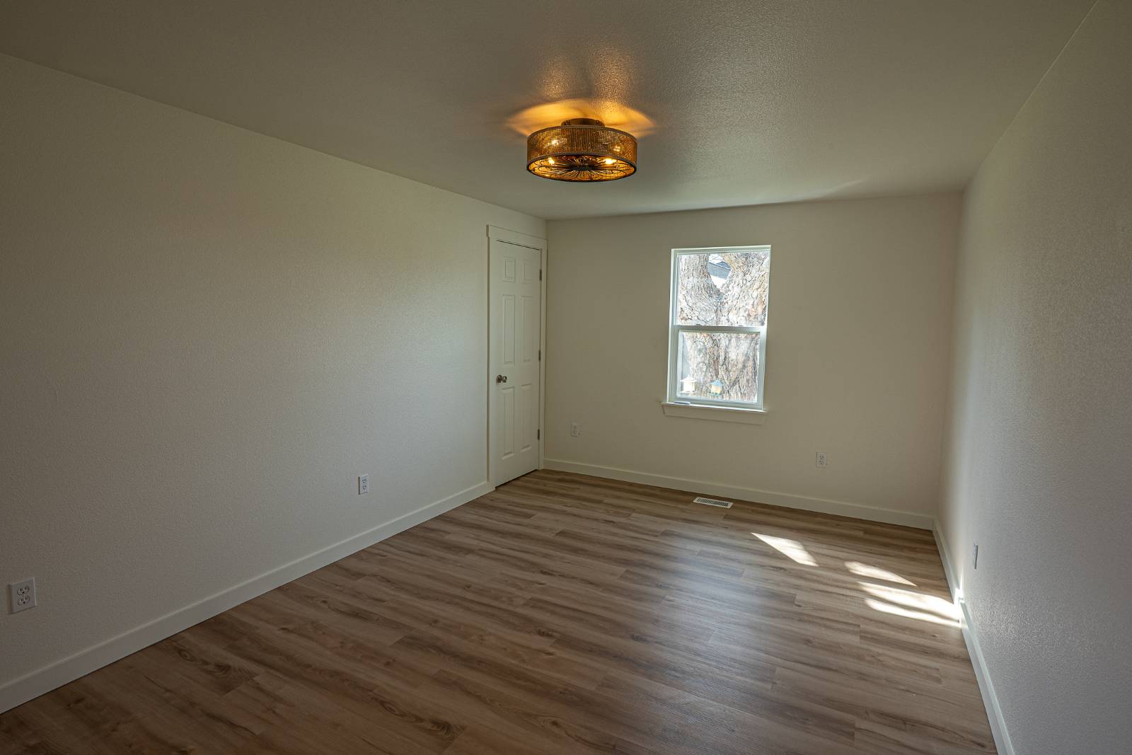9170 N 439 Rd