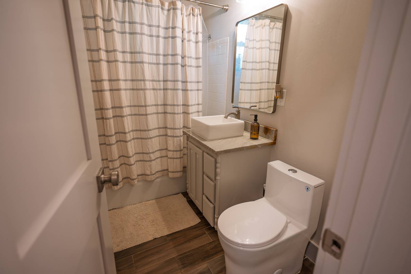501 Leisure Land PL