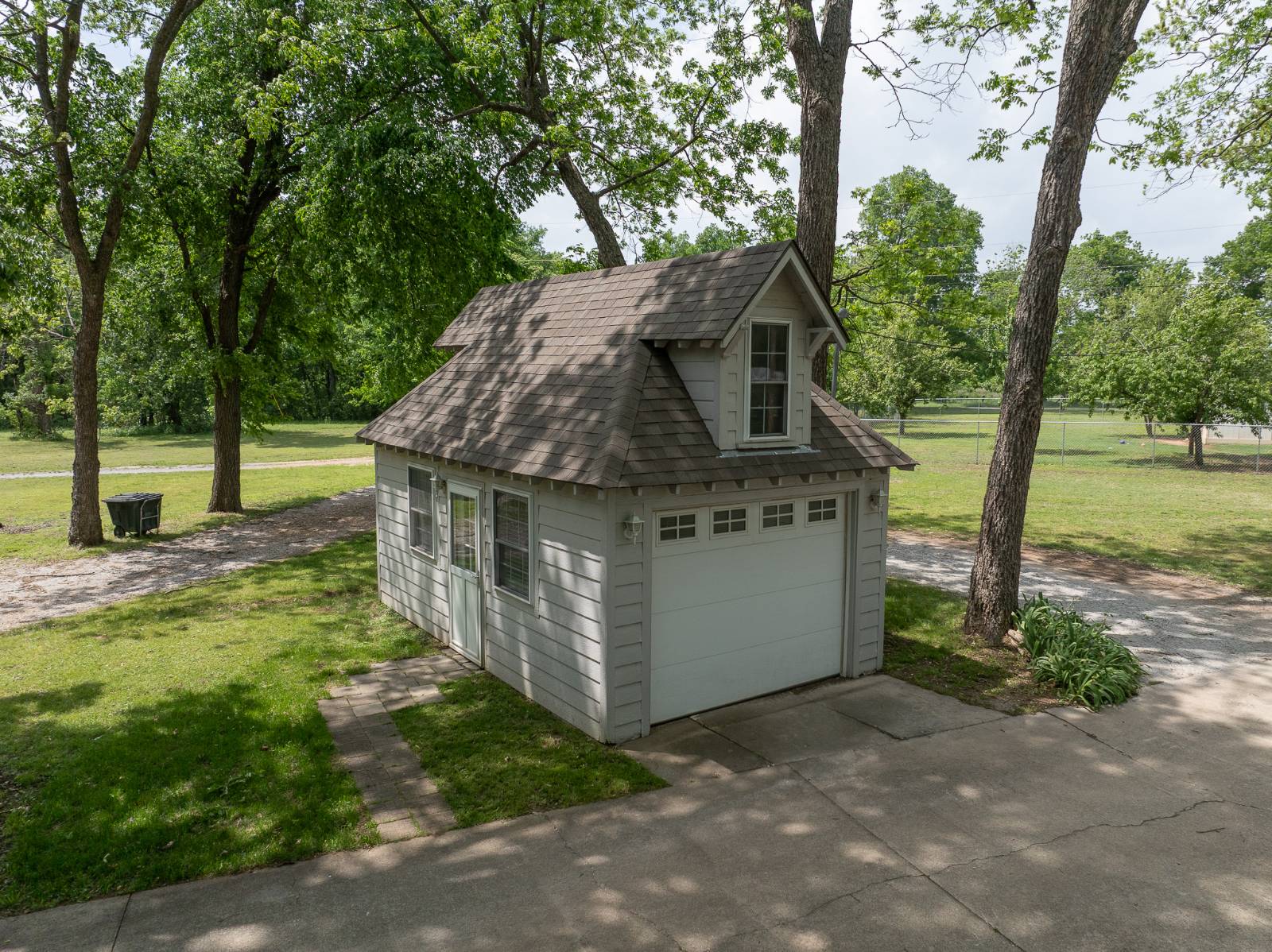 501 Leisure Land PL