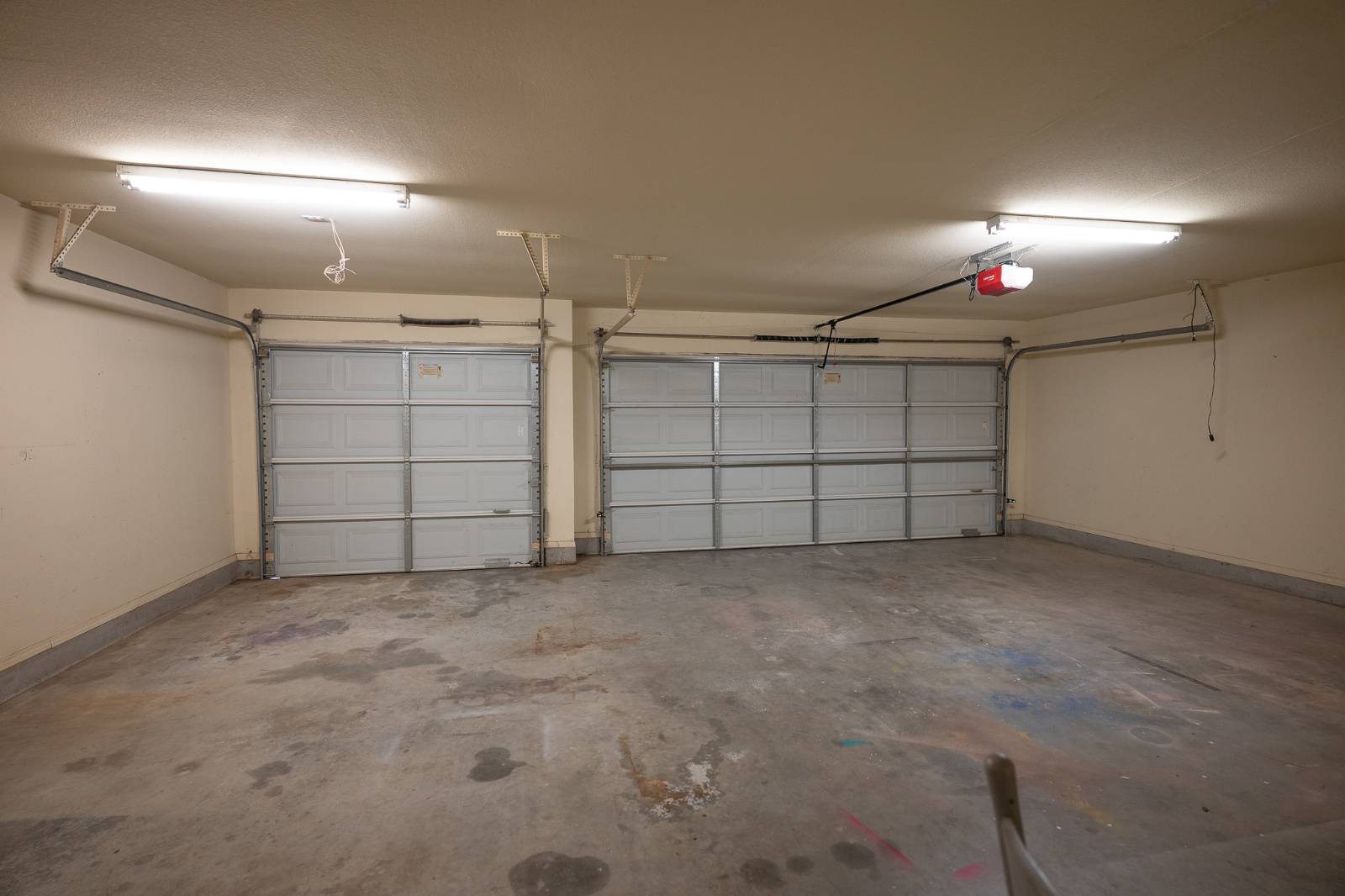 2517 W Ocala ST