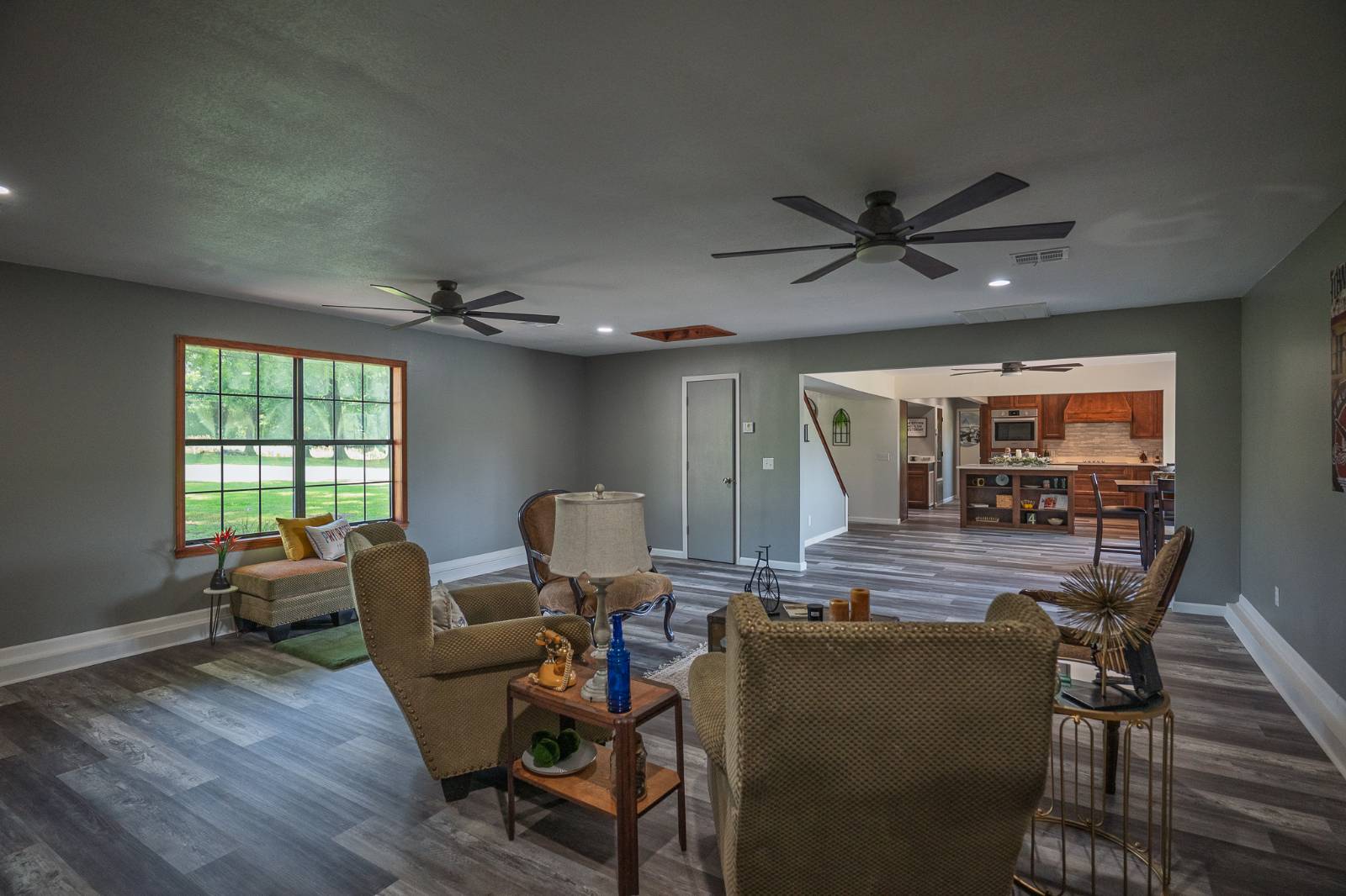 3574 East 520
