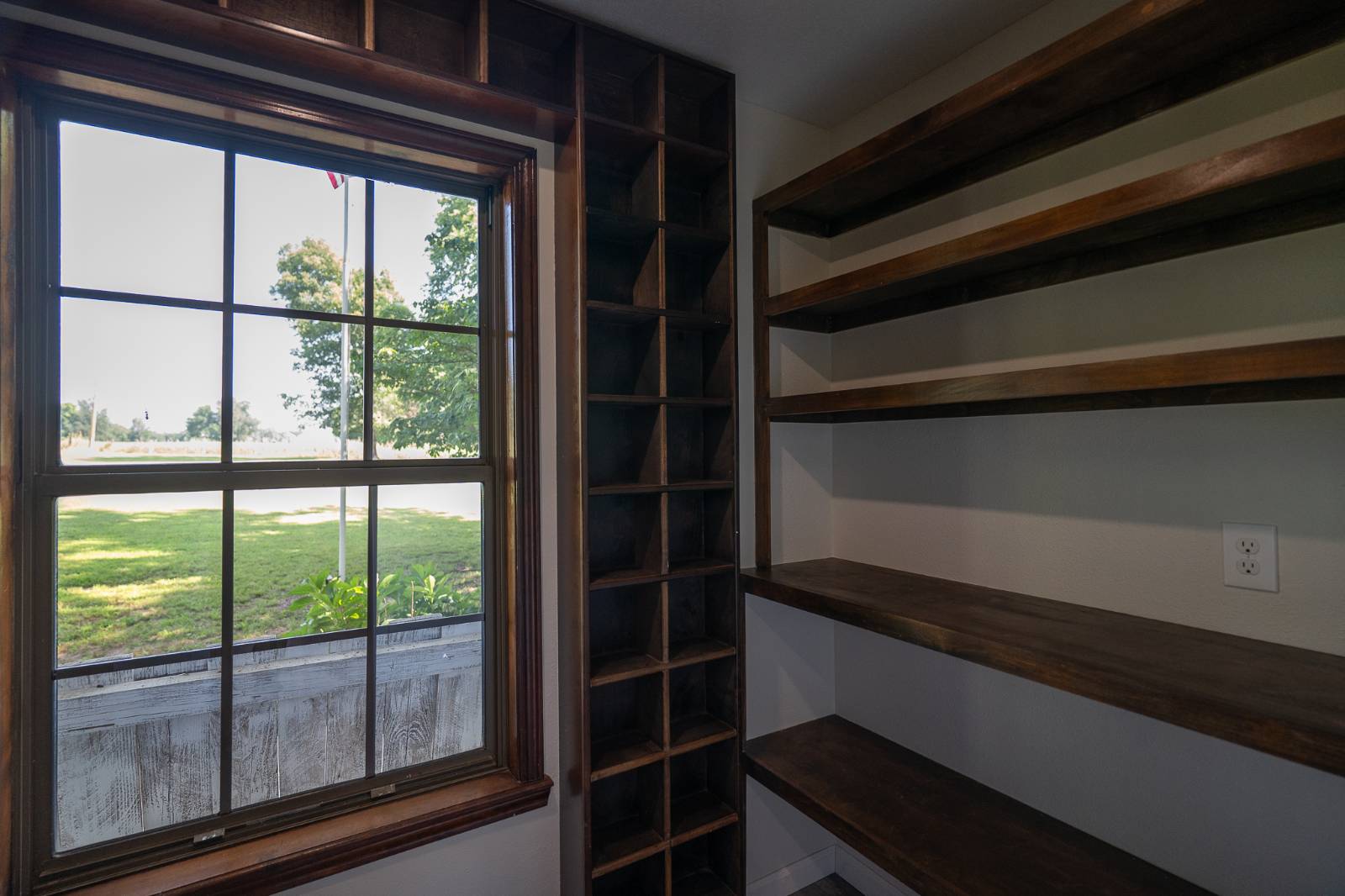 3574 East 520