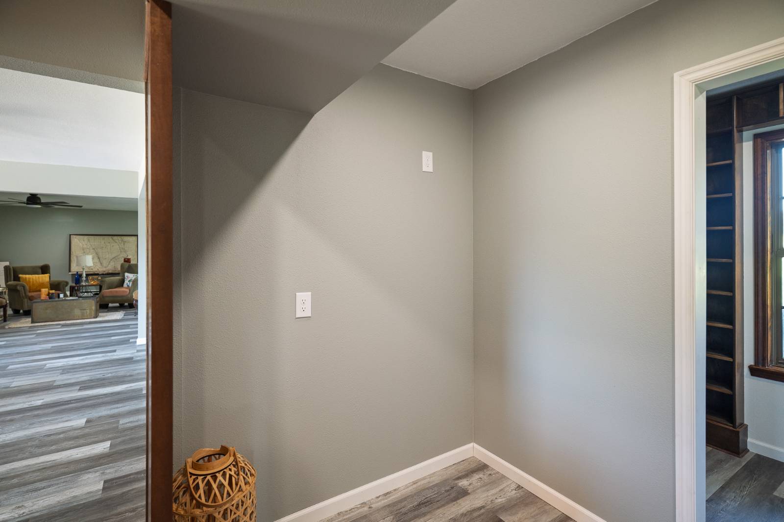 3574 East 520