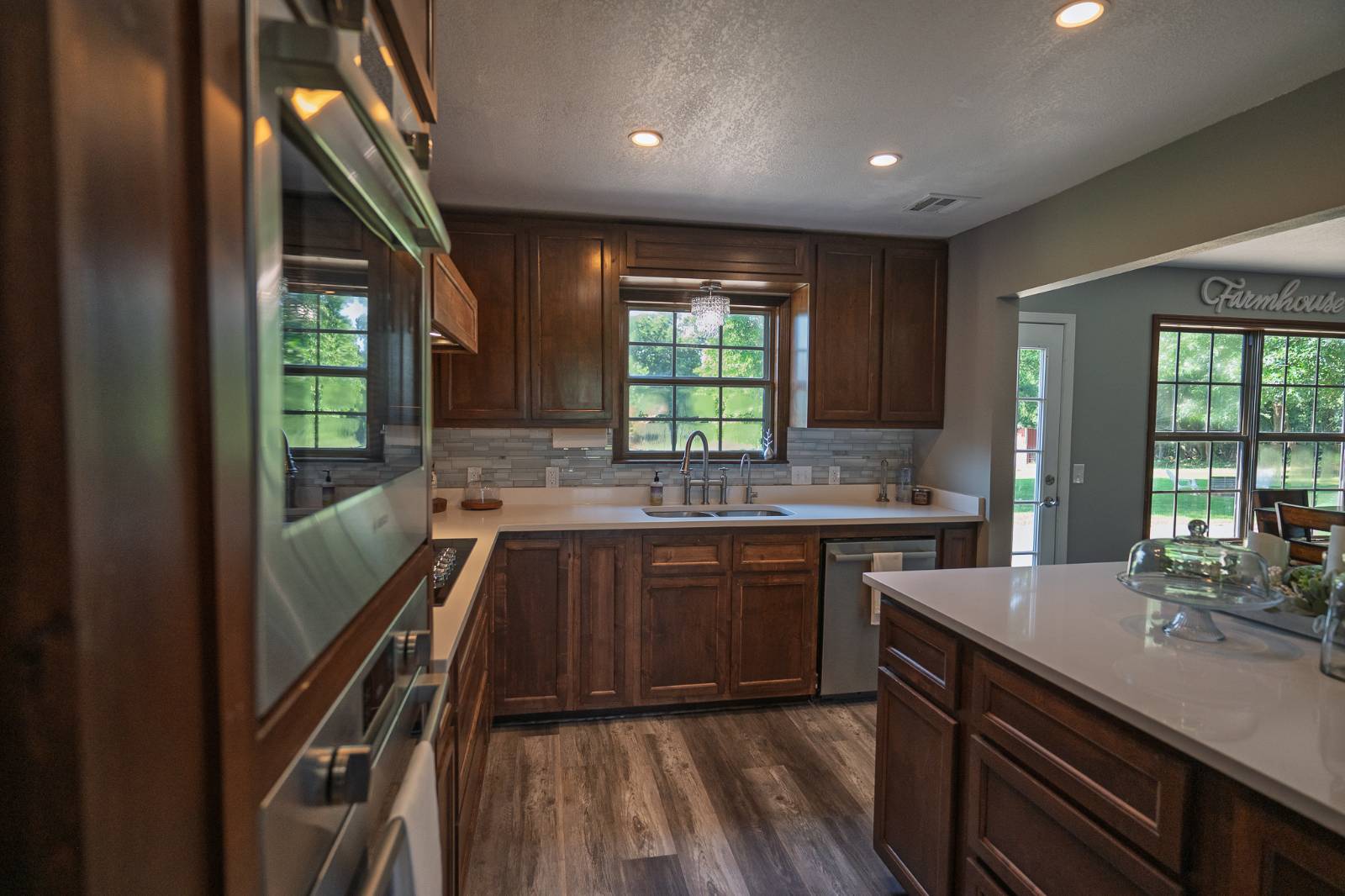 3574 East 520