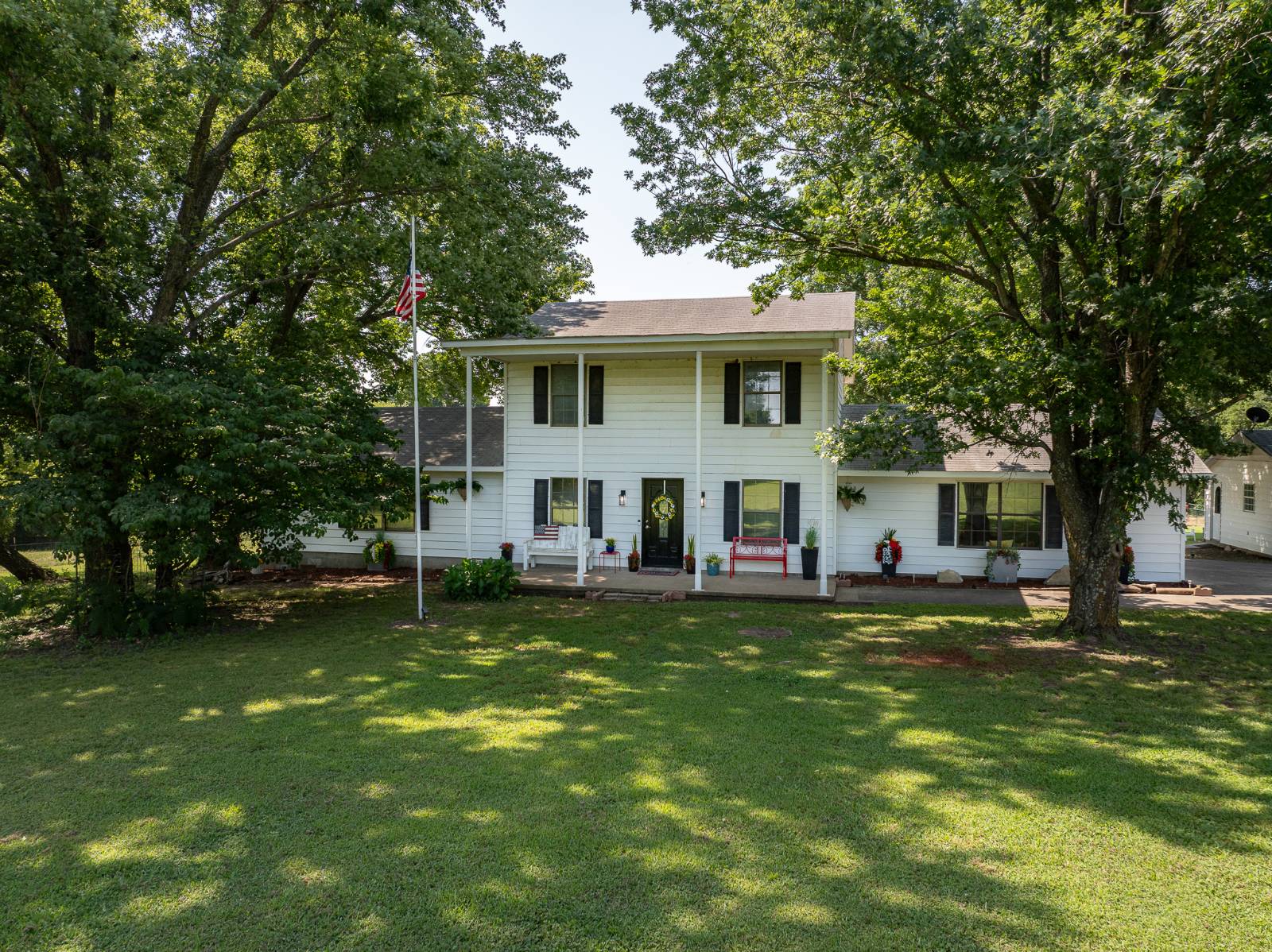 3574 East 520
