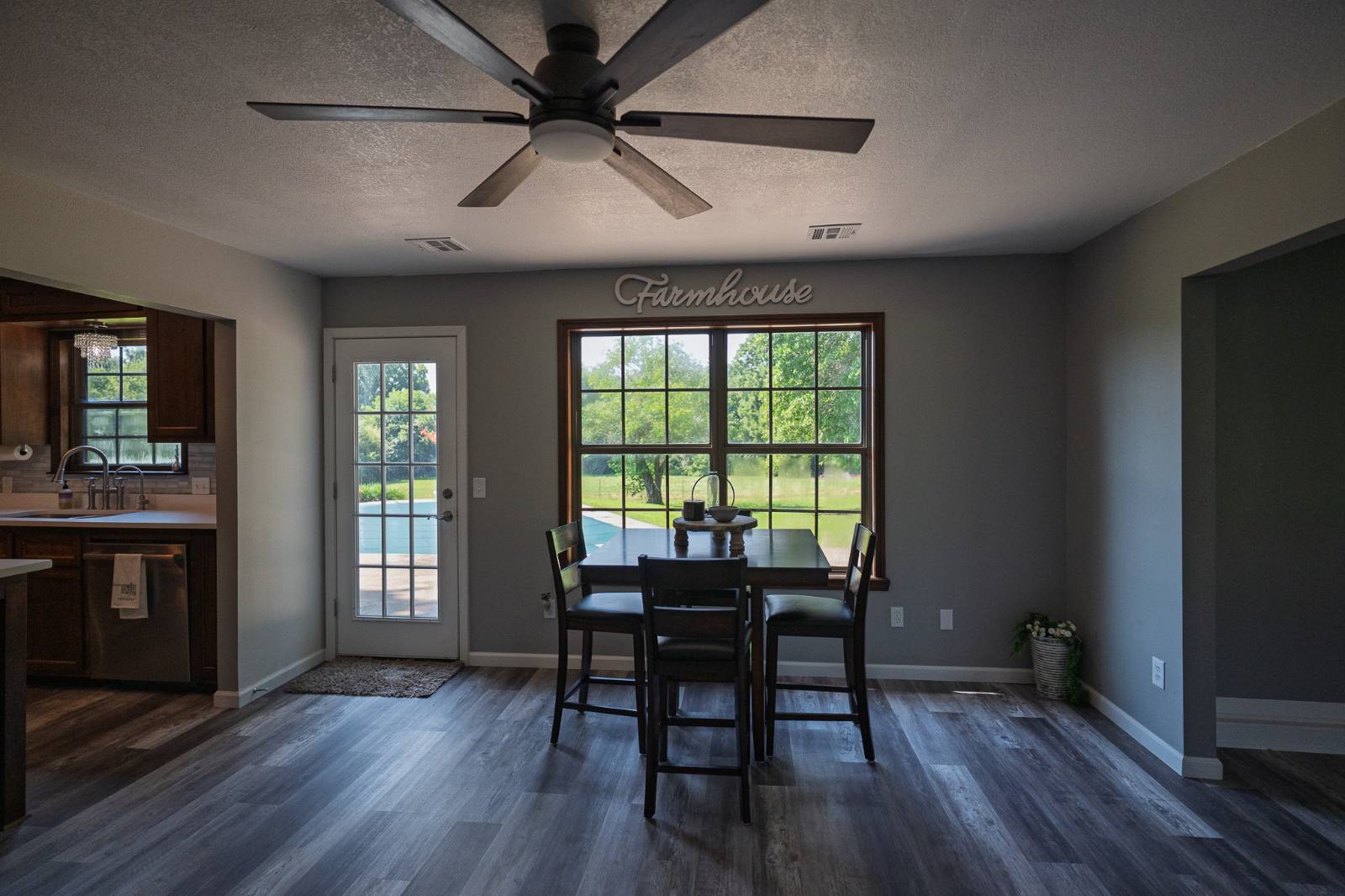3574 East 520