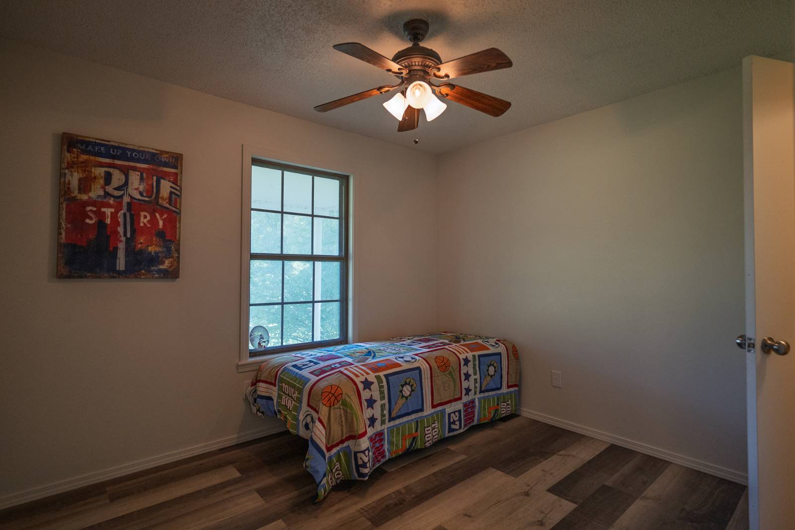 3574 East 520
