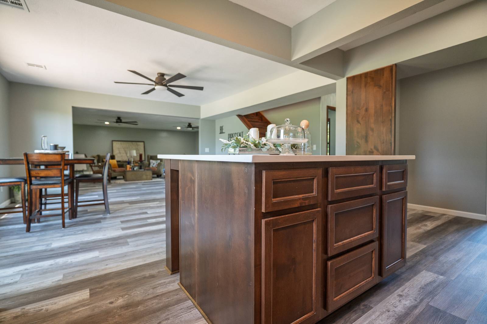 3574 East 520